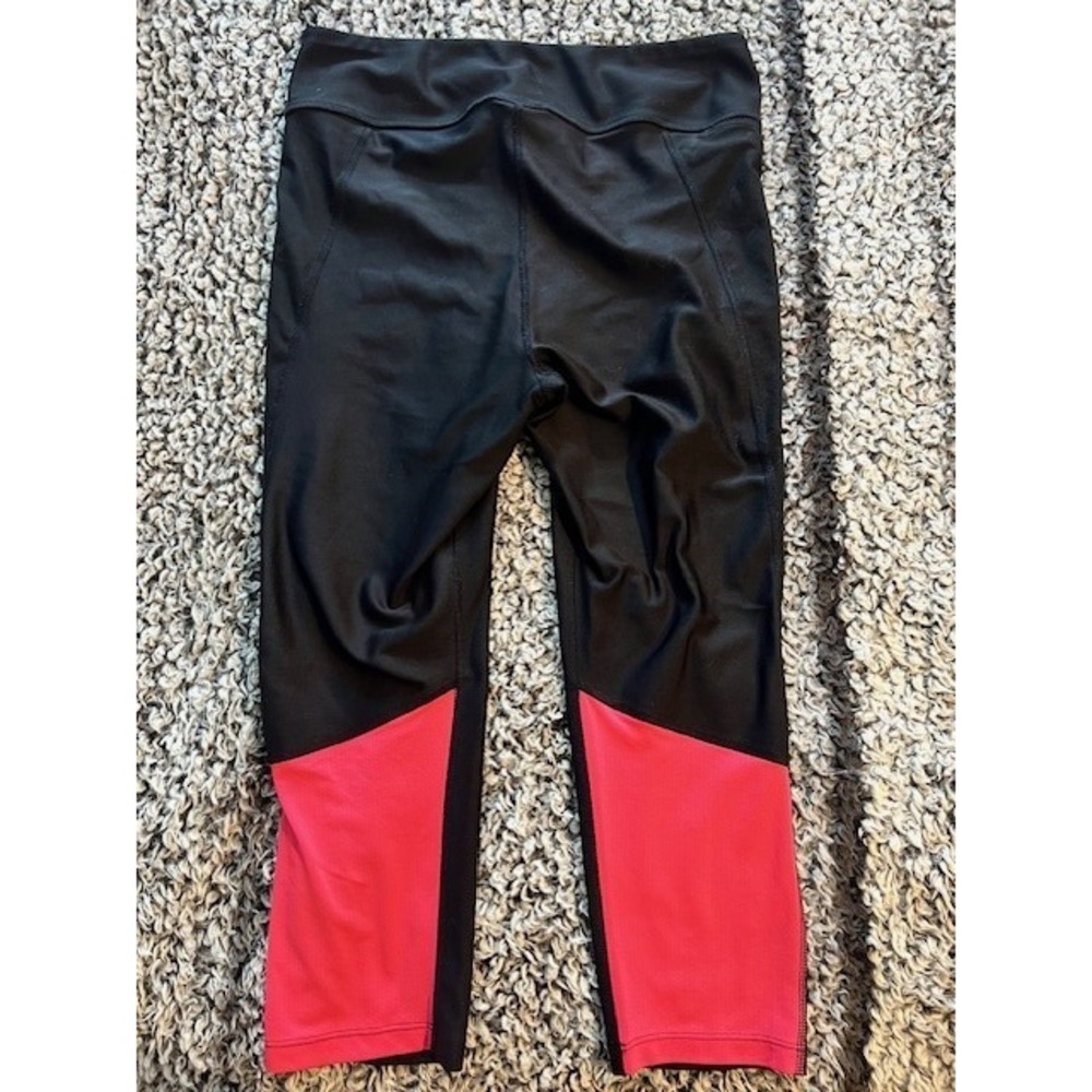 Women's Under Armour 3/4 Leggings Size M - Picture 3 of 3